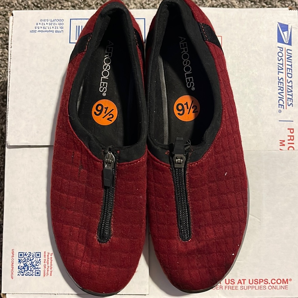 Never worn Aerosoles